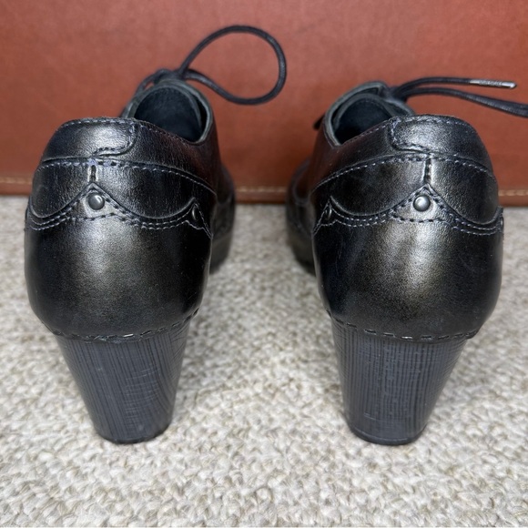 Dansko leather heeled ankle boots - Picture 9 of 13